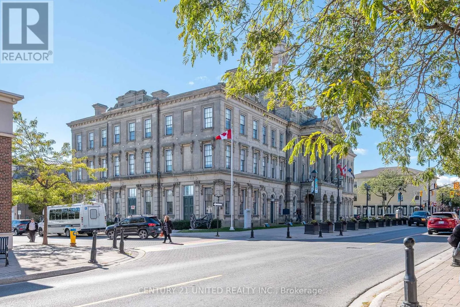 39 KING STREET W
