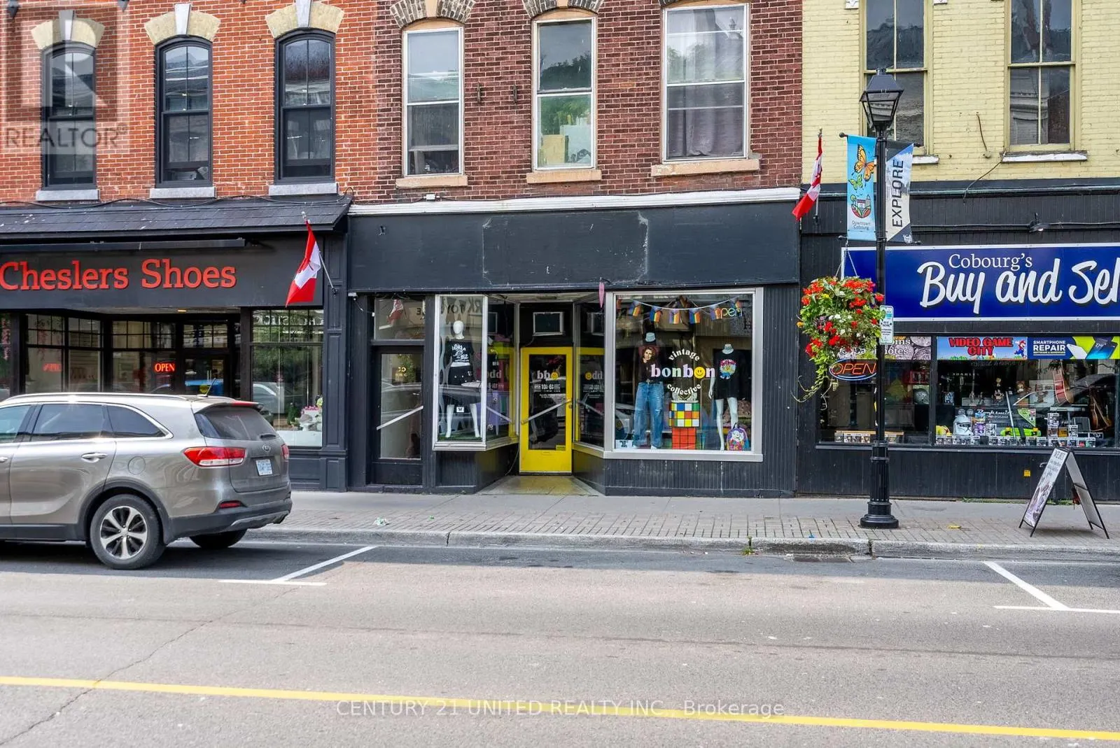 39 KING STREET W