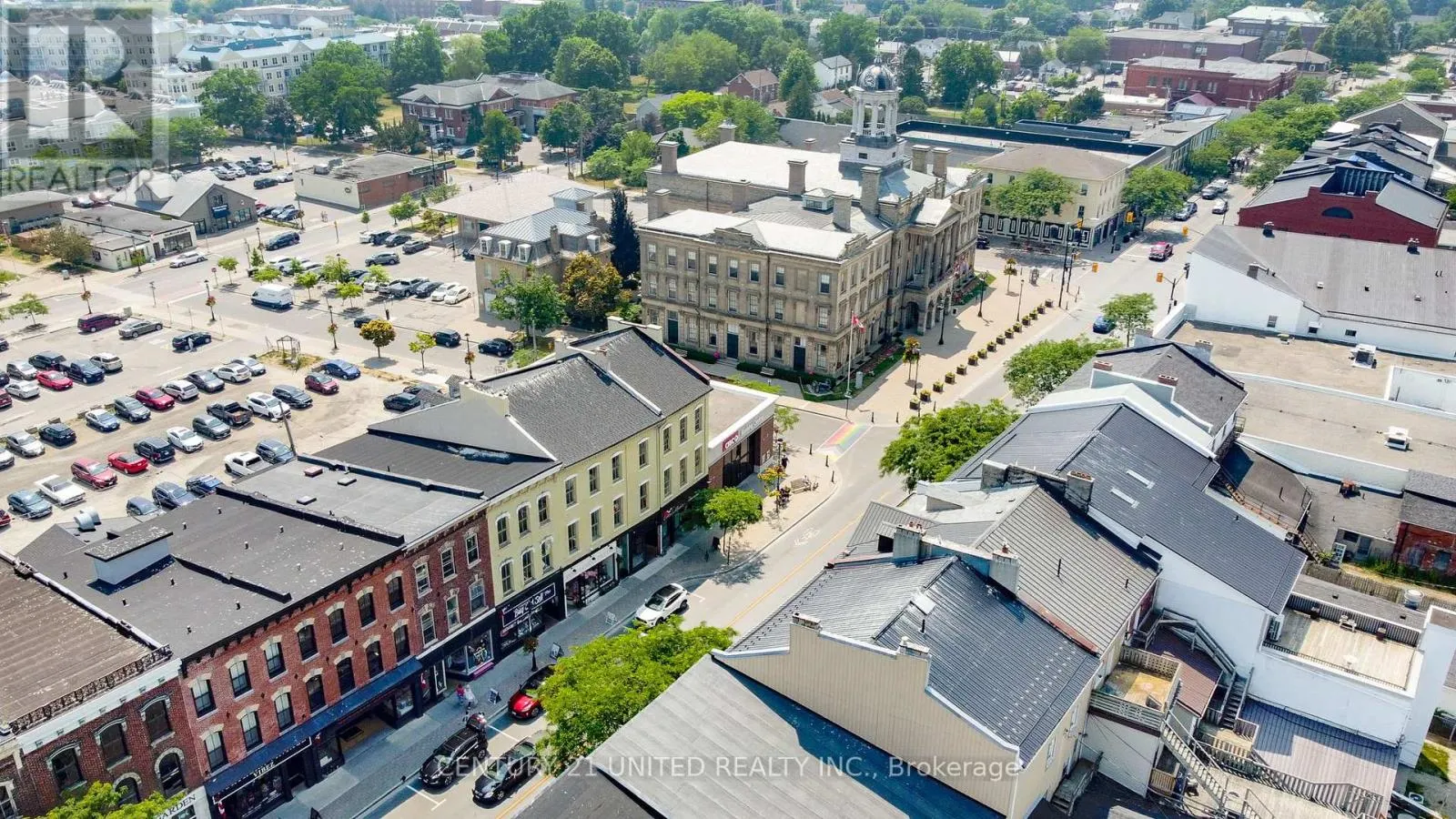 39 KING STREET W