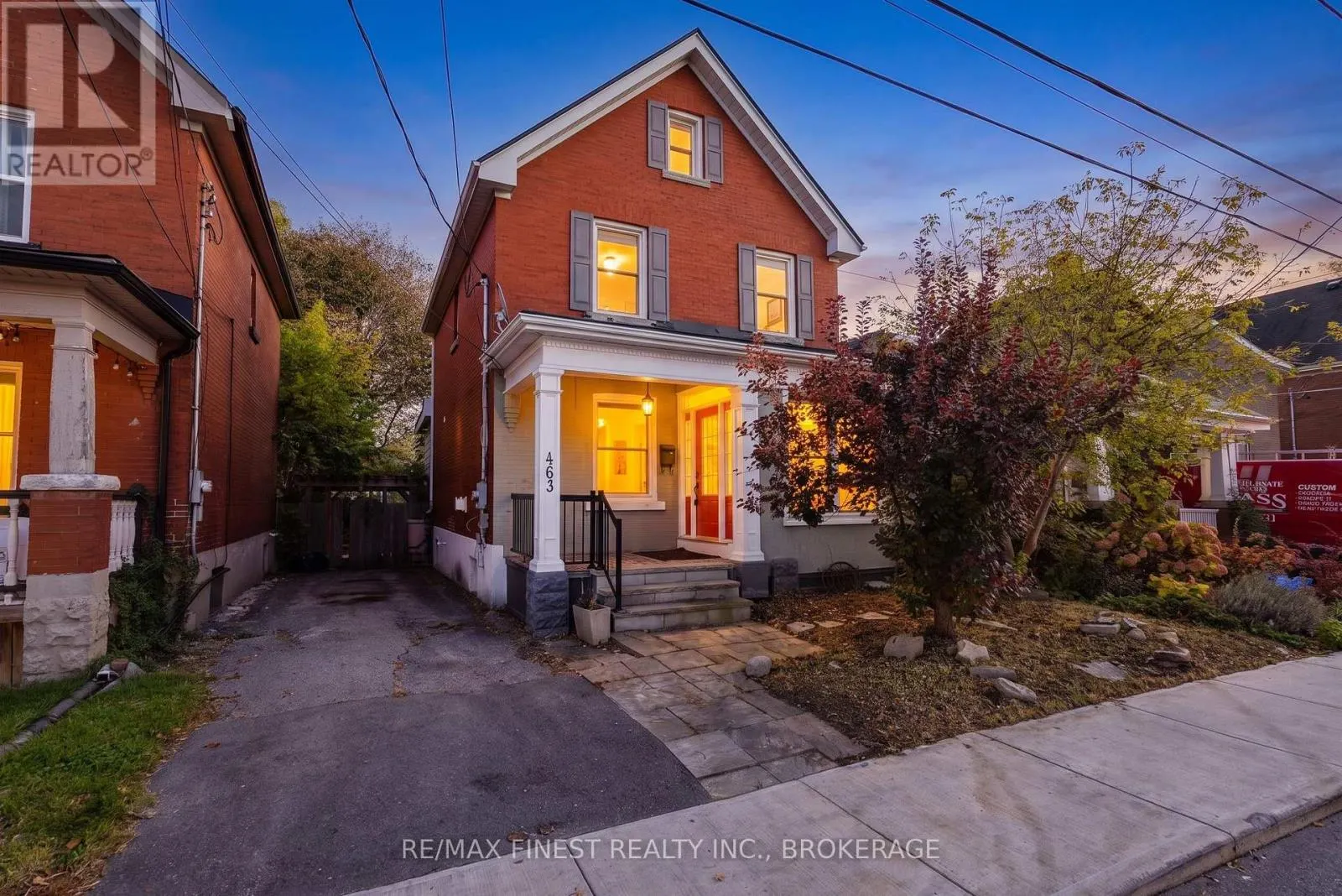 463 VICTORIA STREET
