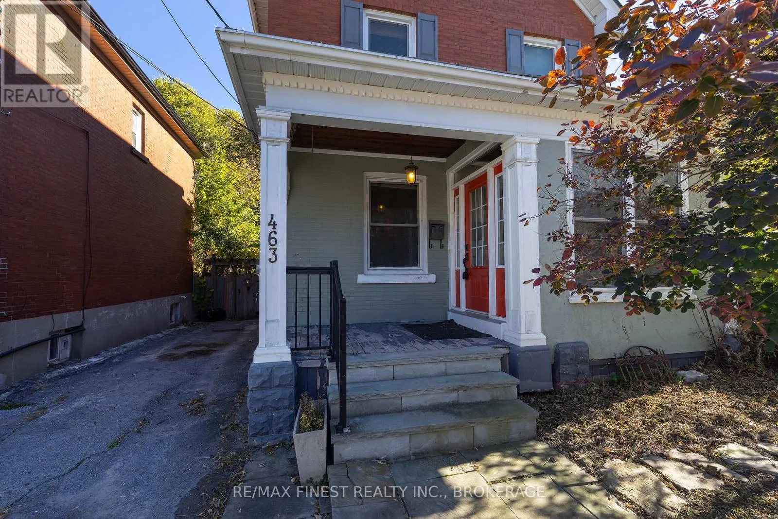 463 VICTORIA STREET