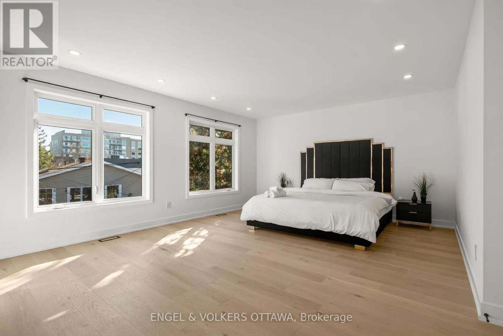 278 SPENCER STREET