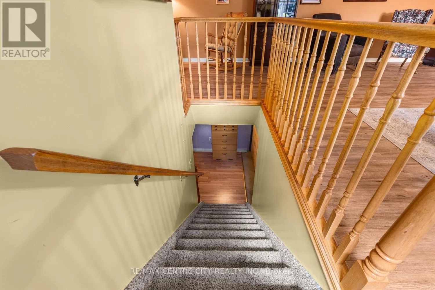 463 EXMOUTH CIRCLE