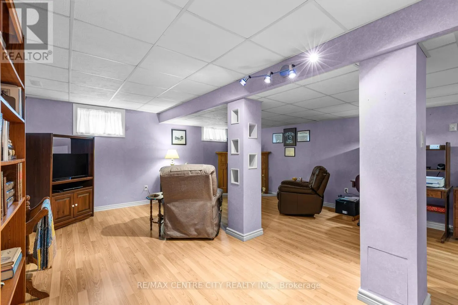 463 EXMOUTH CIRCLE