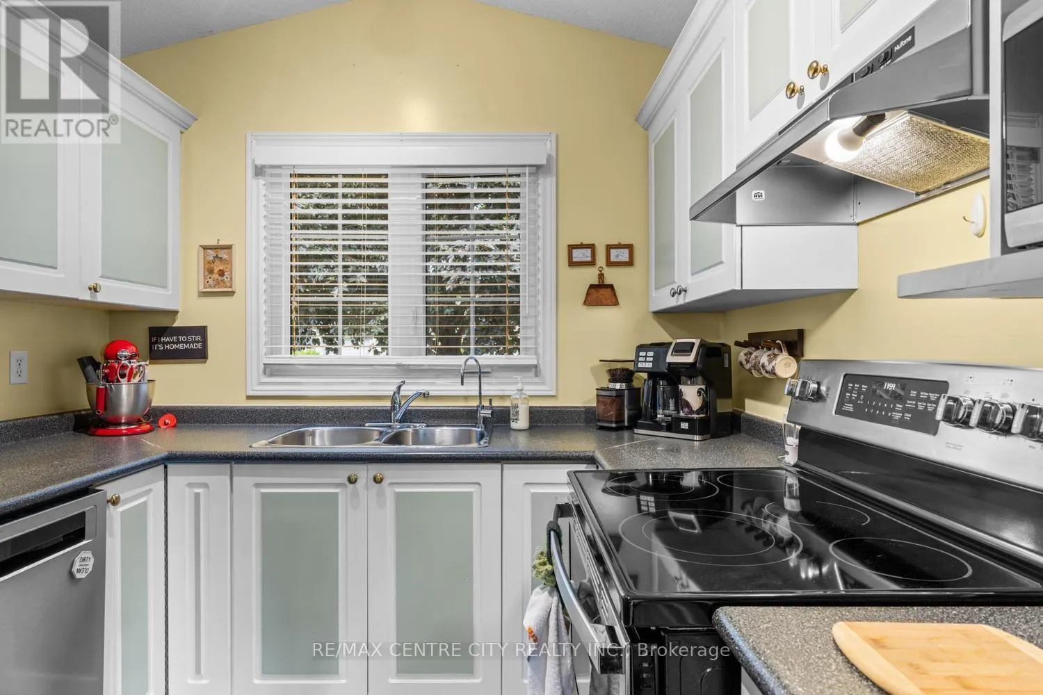 463 EXMOUTH CIRCLE