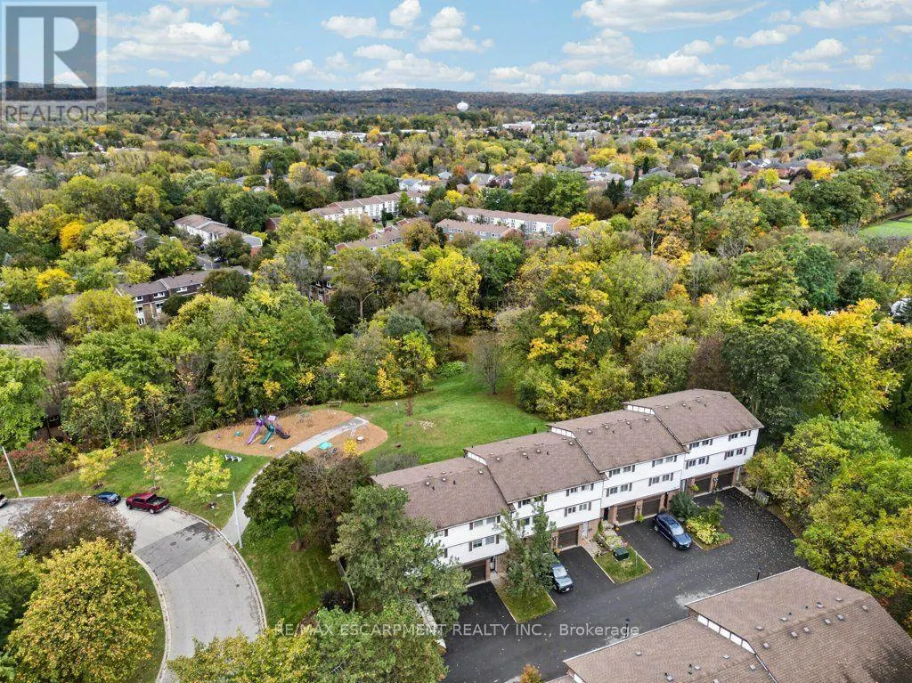 7 BRIAR LANE