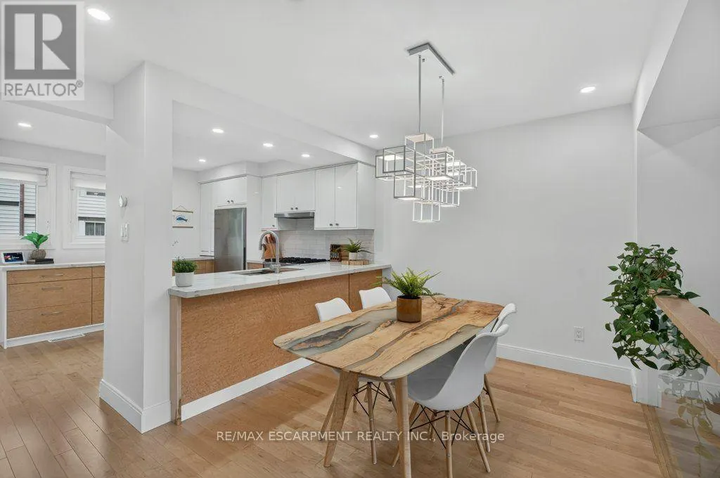 7 BRIAR LANE