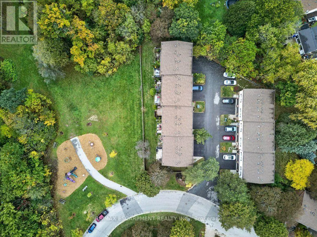 7 BRIAR LANE