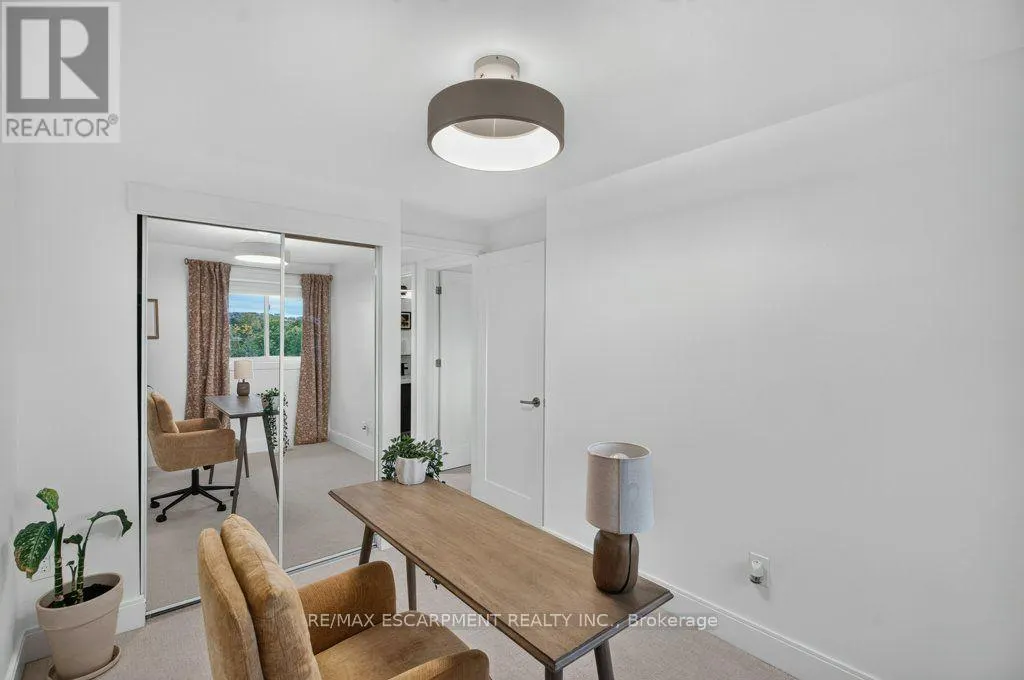 7 BRIAR LANE