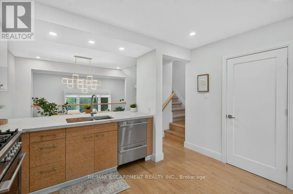 7 BRIAR LANE