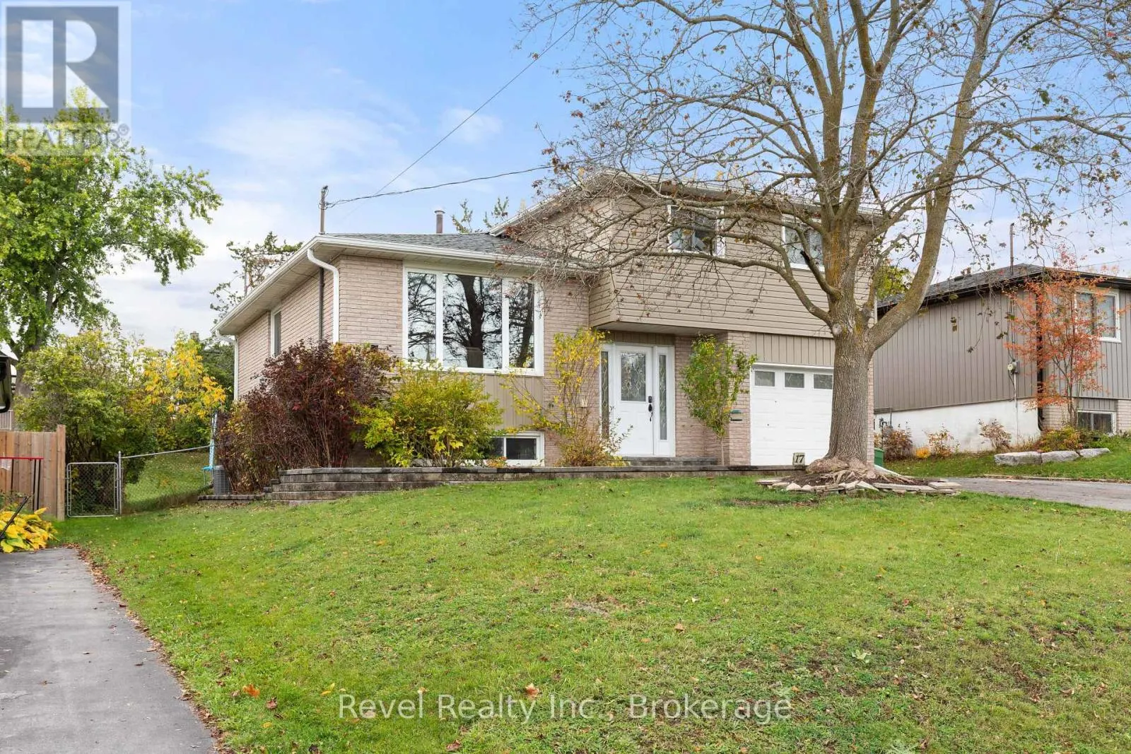 17 MOHAWK DRIVE