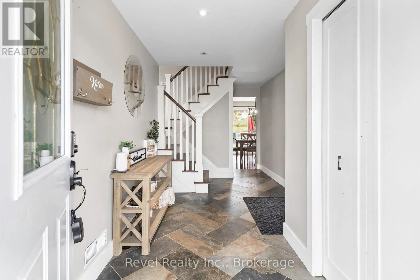 17 MOHAWK DRIVE