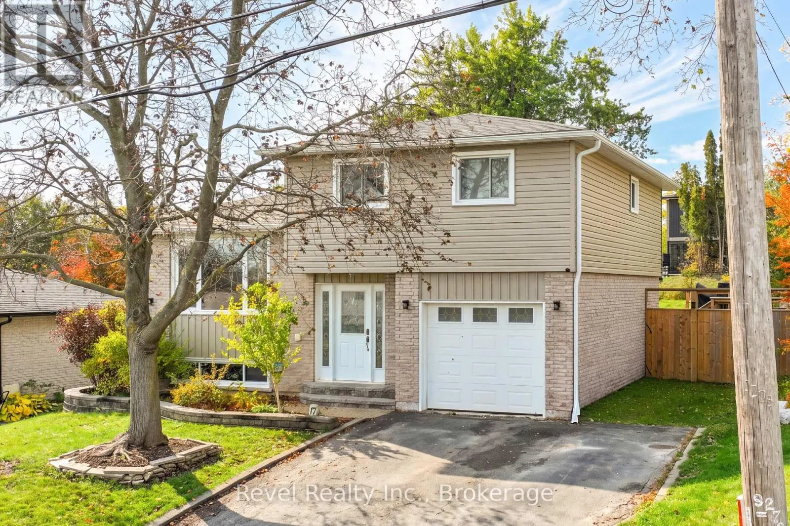 17 MOHAWK DRIVE