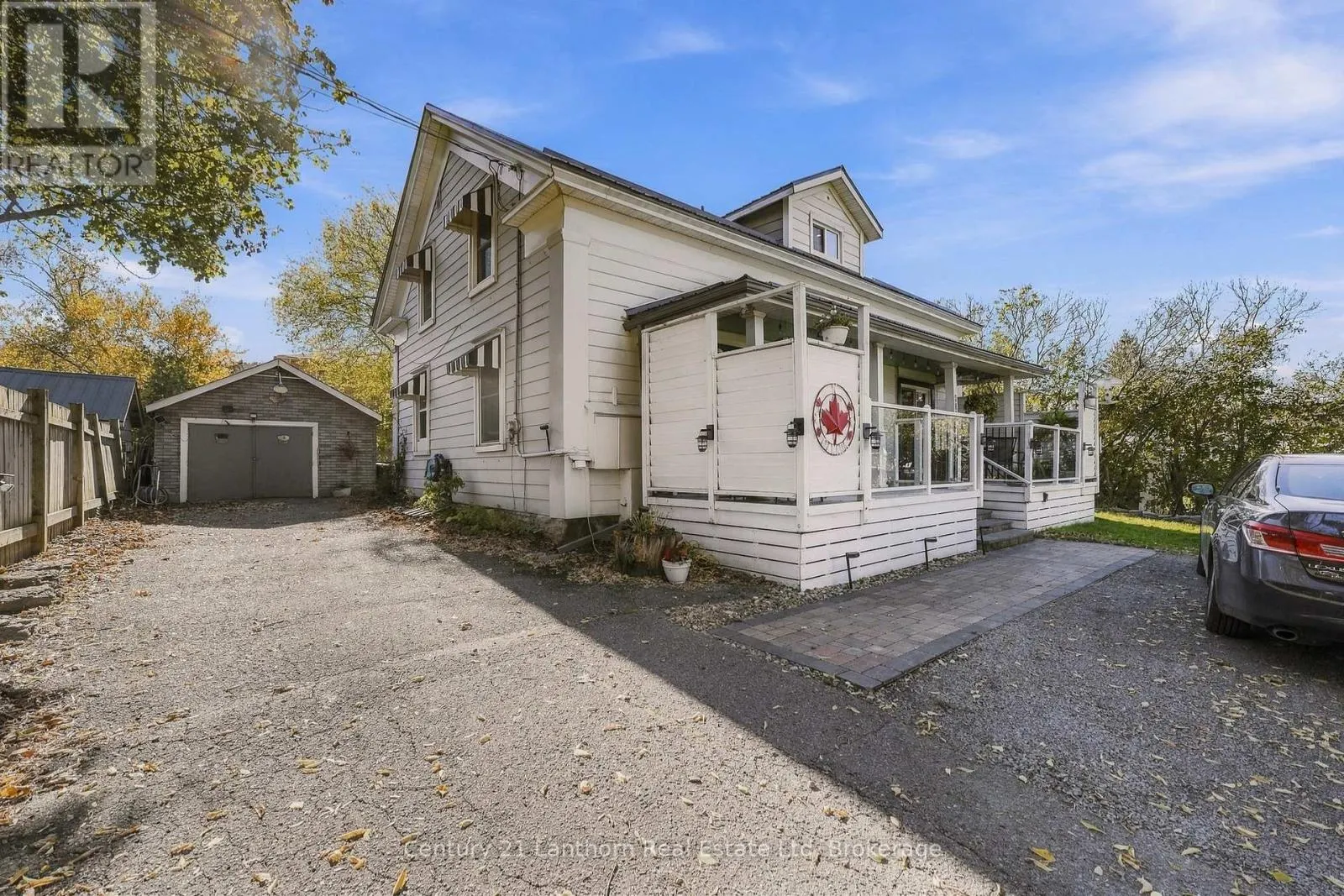 382 FRONT STREET