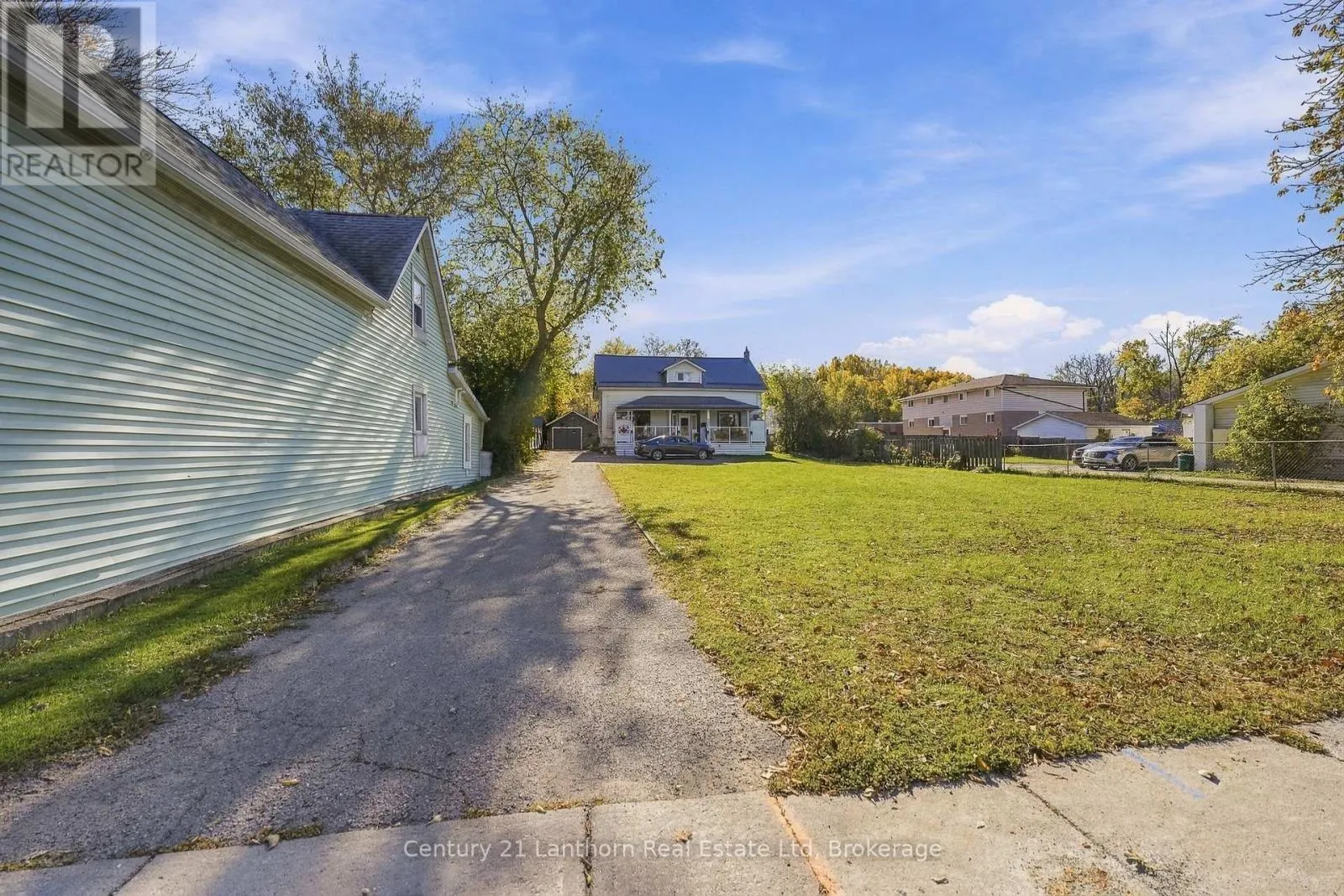 382 FRONT STREET