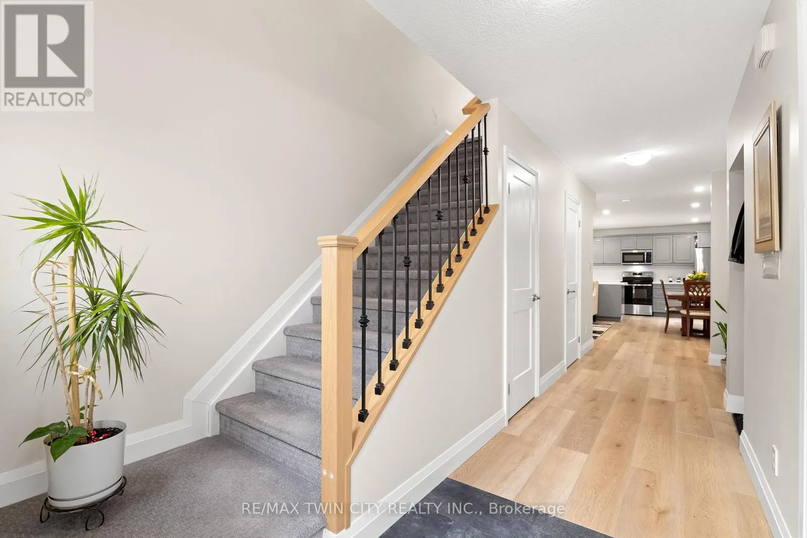 98 WALLACE DRIVE
