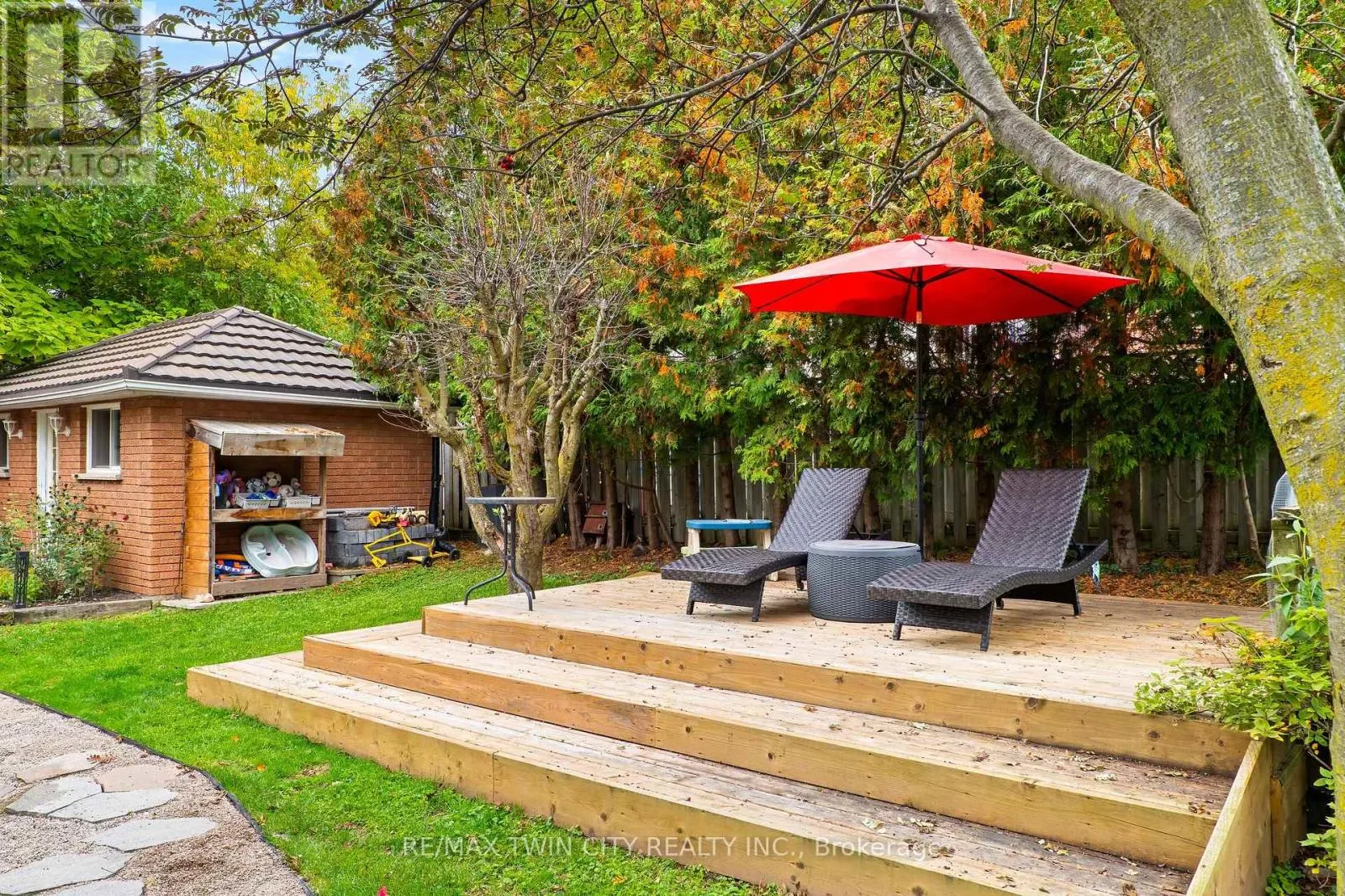 98 WALLACE DRIVE