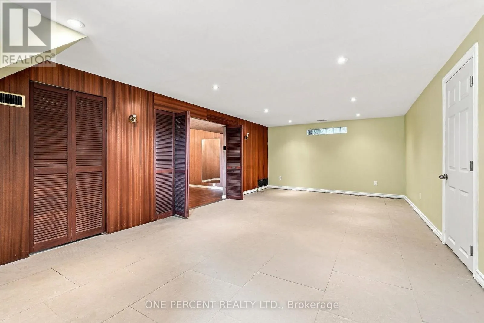 241 EAST 44TH STREET