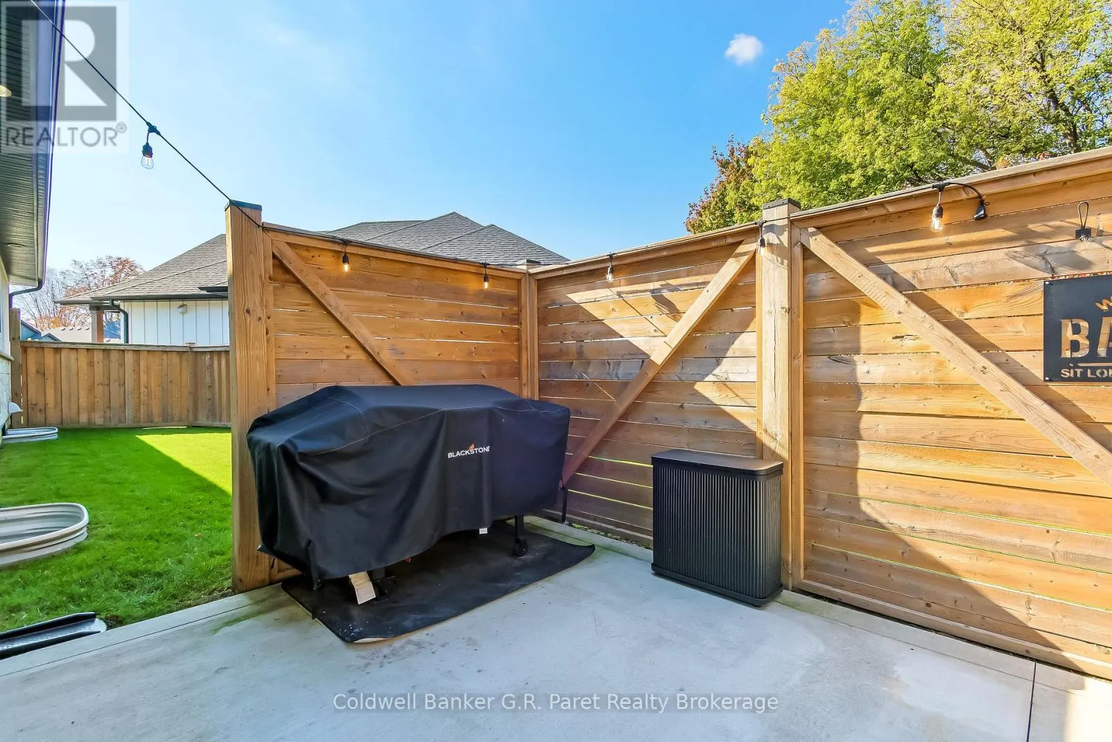 11 MACNEIL COURT