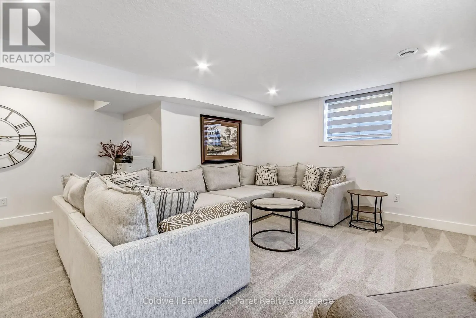 11 MACNEIL COURT