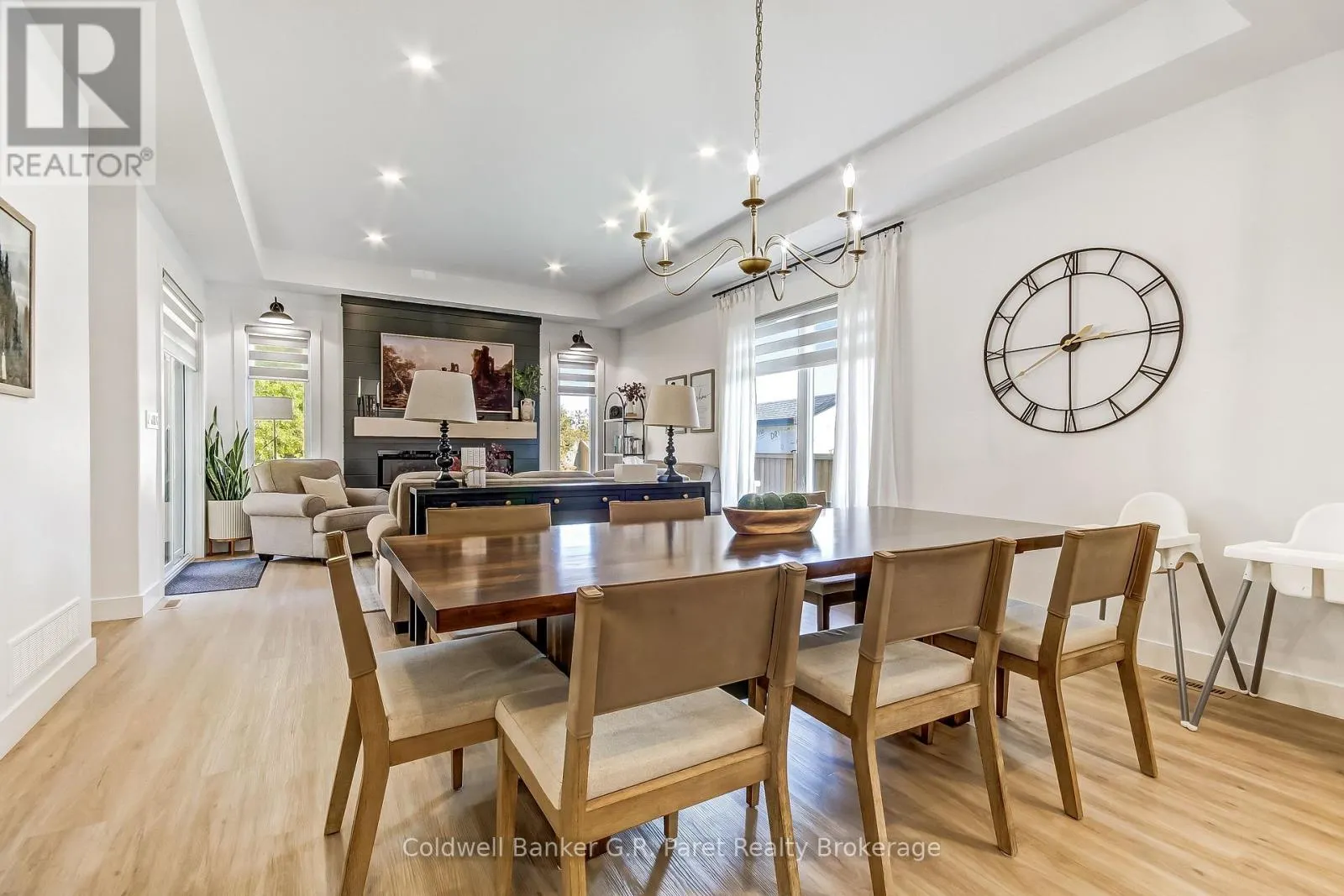 11 MACNEIL COURT