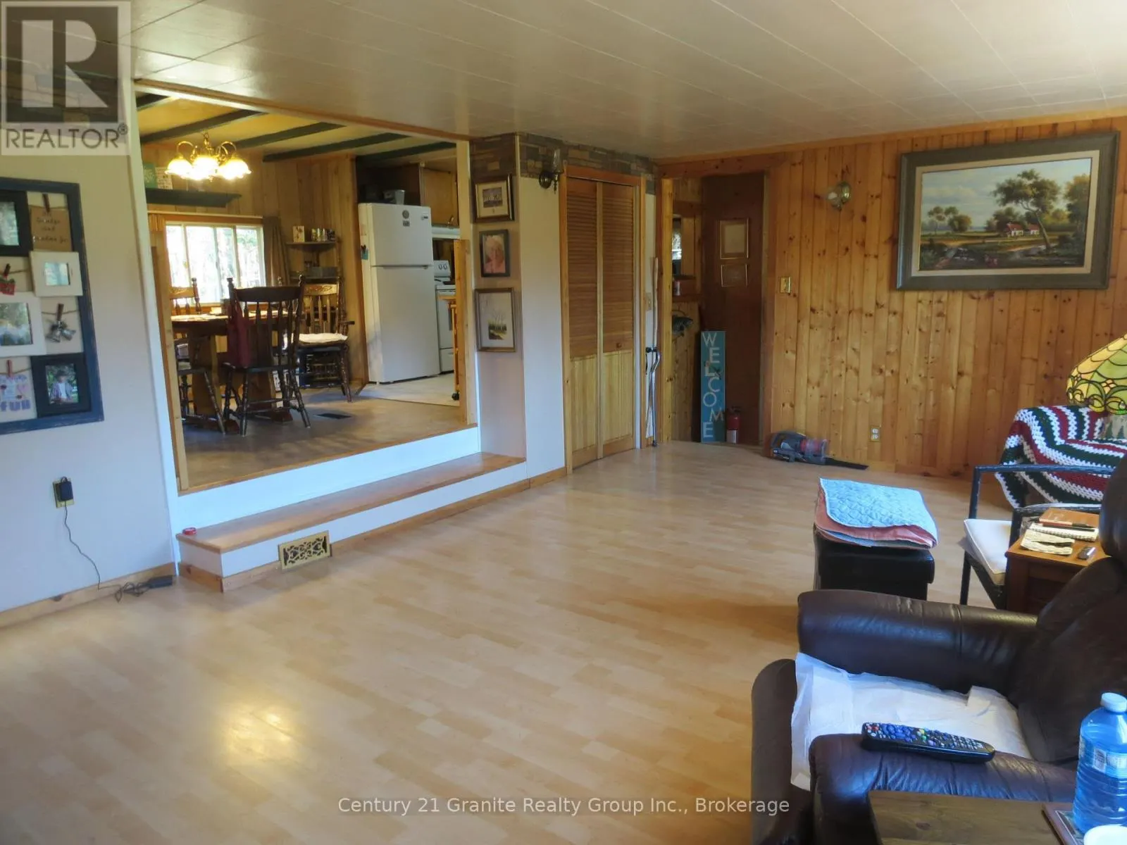 1084 ALGONQUIN ROAD
