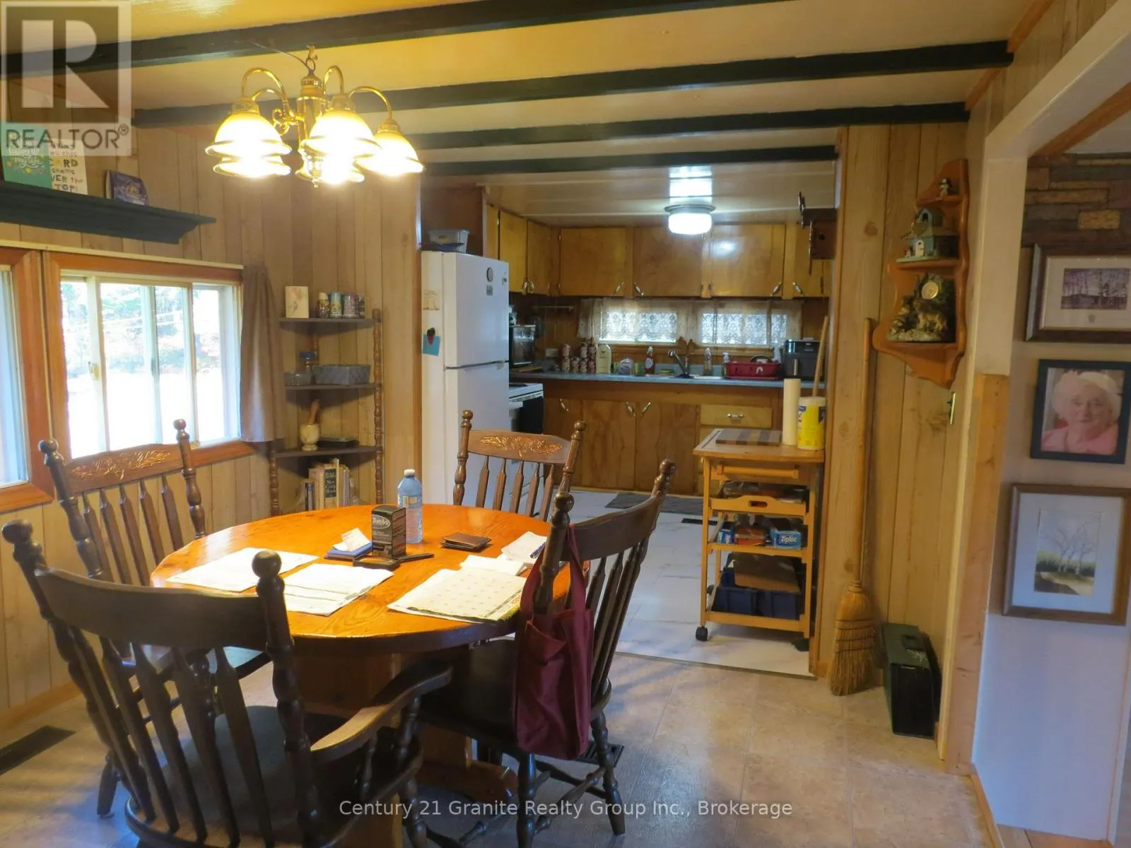 1084 ALGONQUIN ROAD