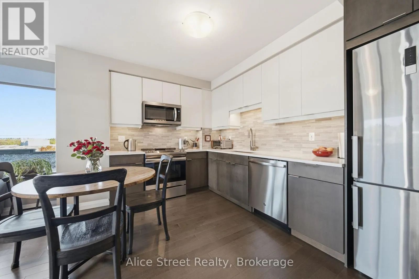 414 - 63 ARTHUR STREET S #414