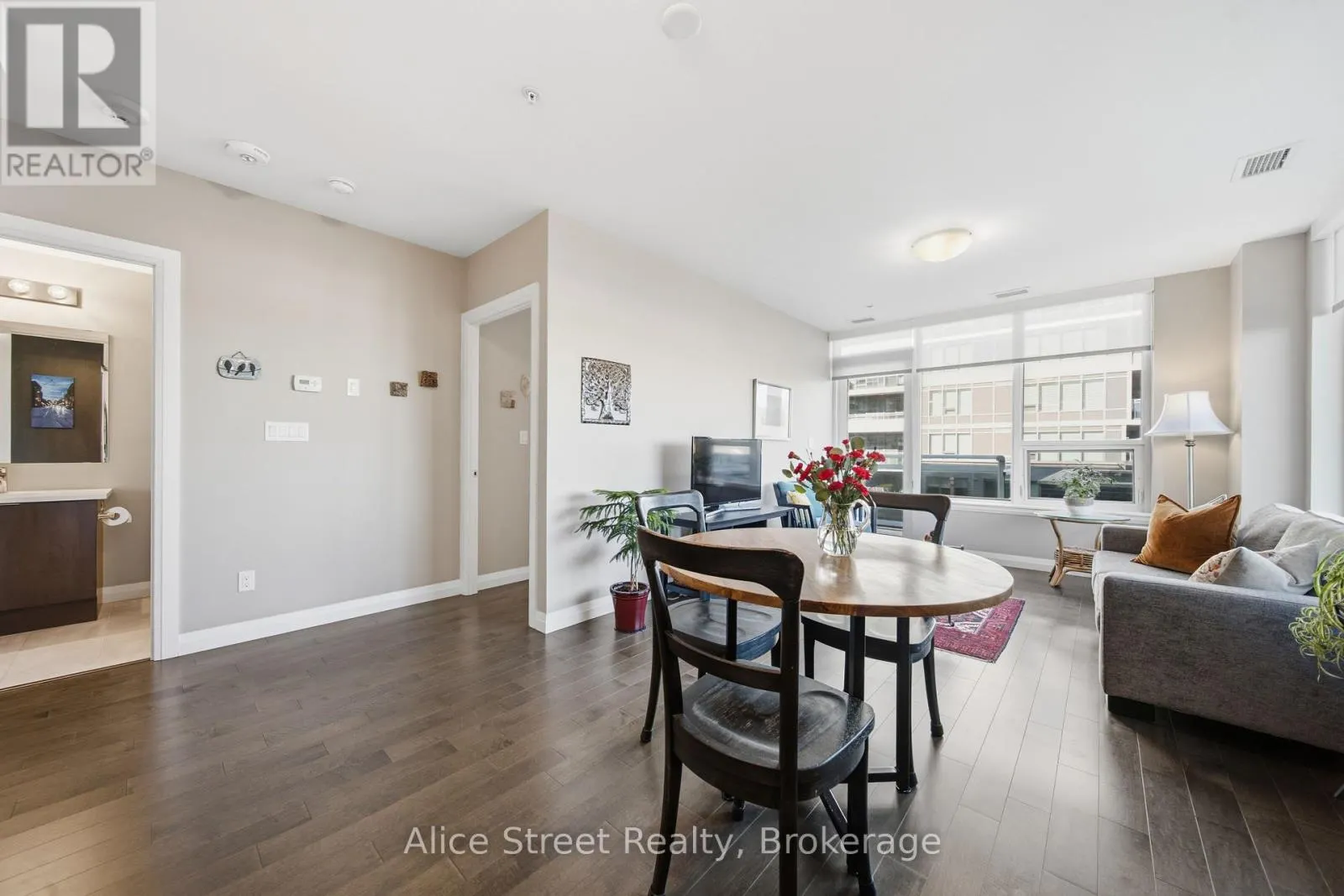 414 - 63 ARTHUR STREET S #414