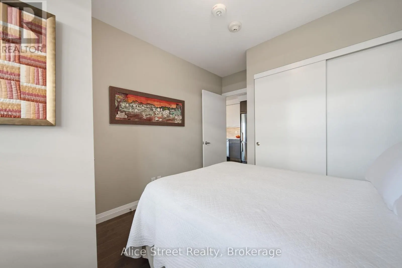 414 - 63 ARTHUR STREET S #414