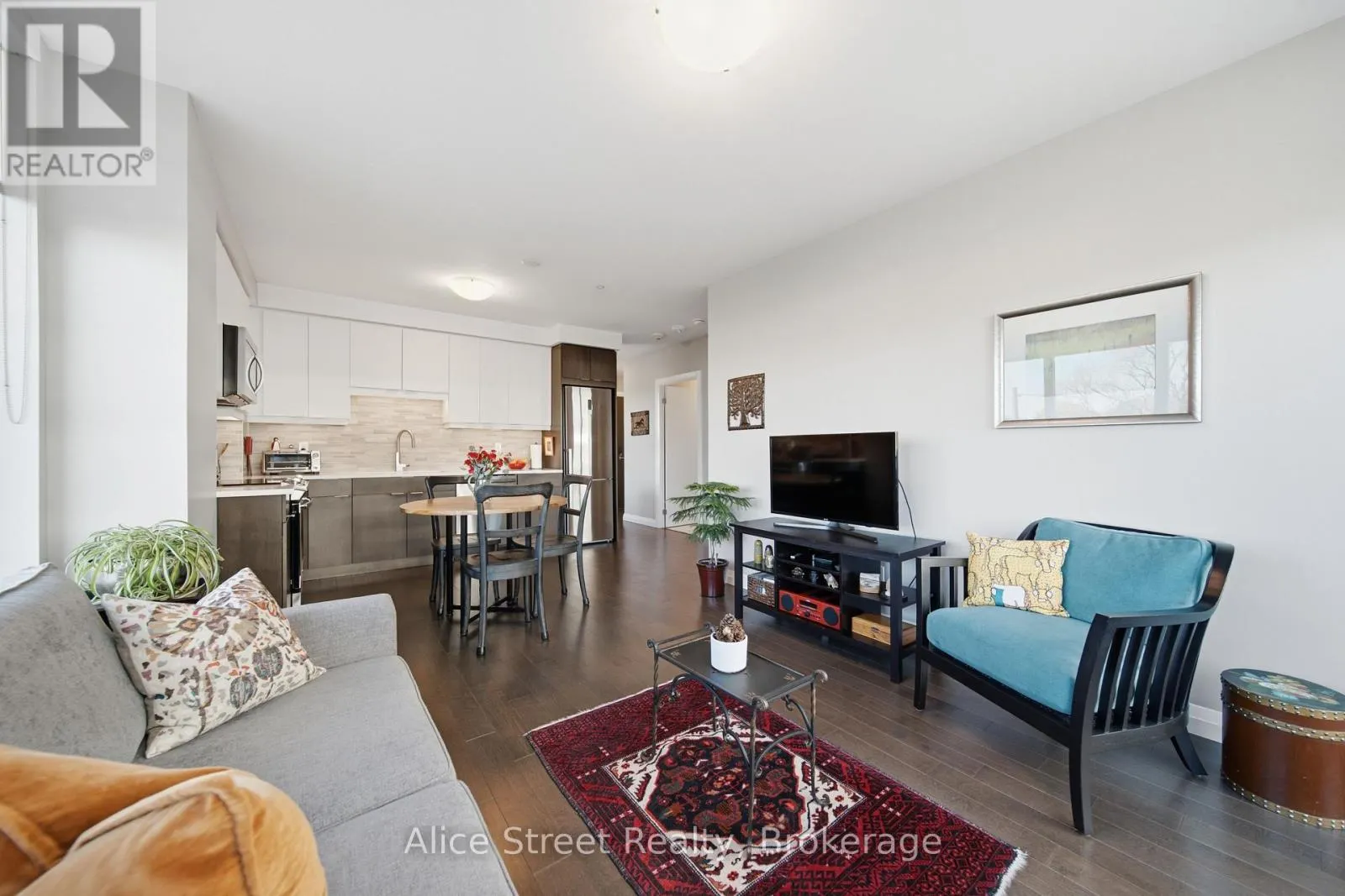 414 - 63 ARTHUR STREET S #414