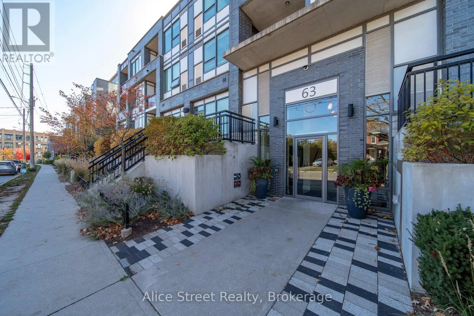 414 - 63 ARTHUR STREET S #414