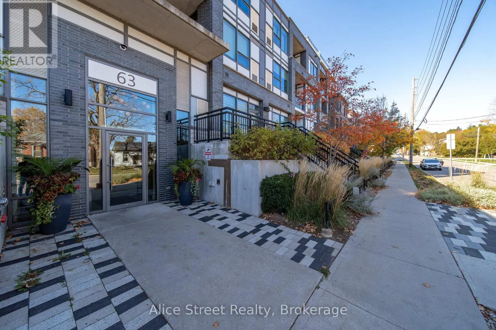 414 - 63 ARTHUR STREET S #414