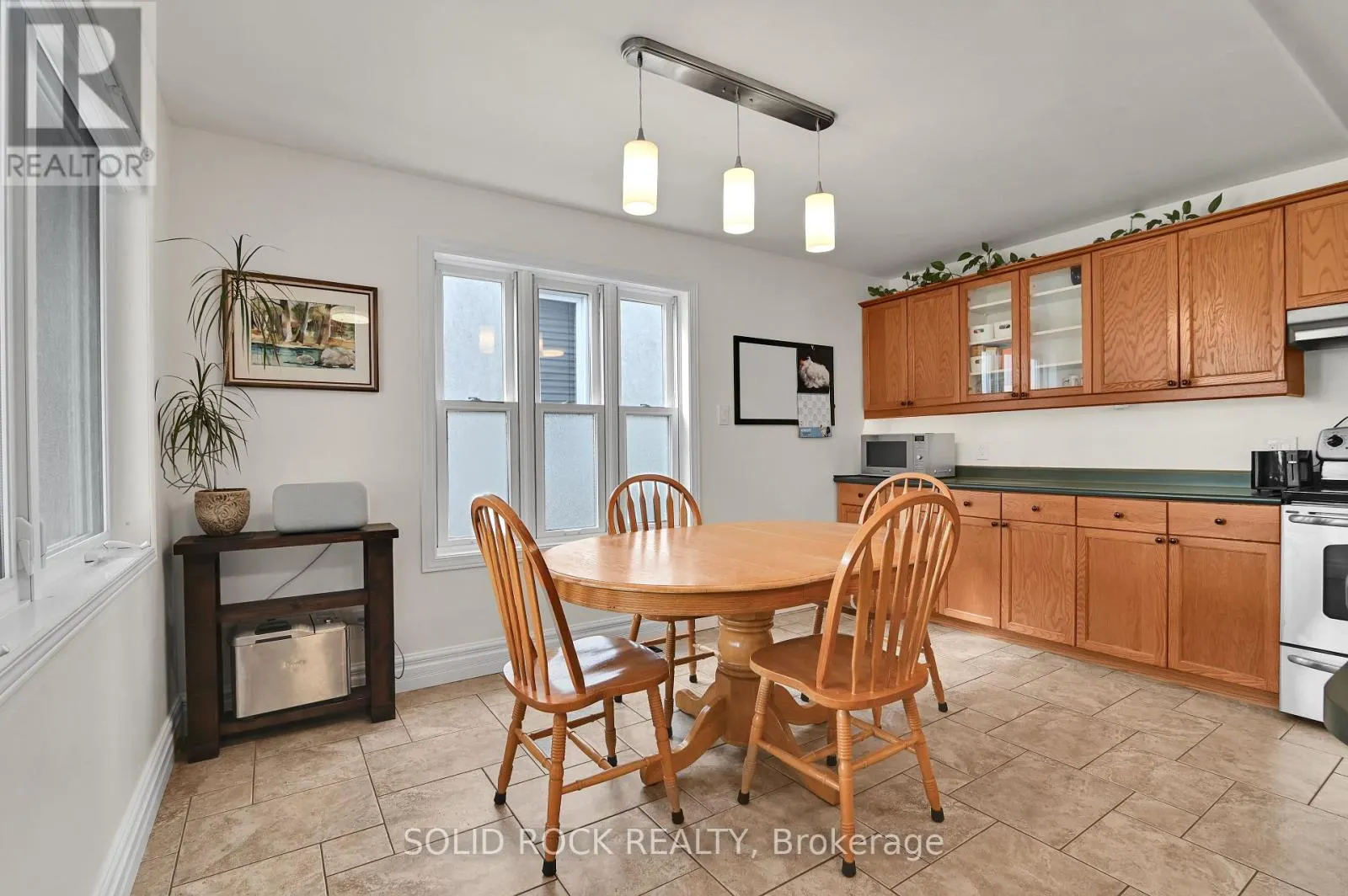 253 COTE-ROYALE CRESCENT
