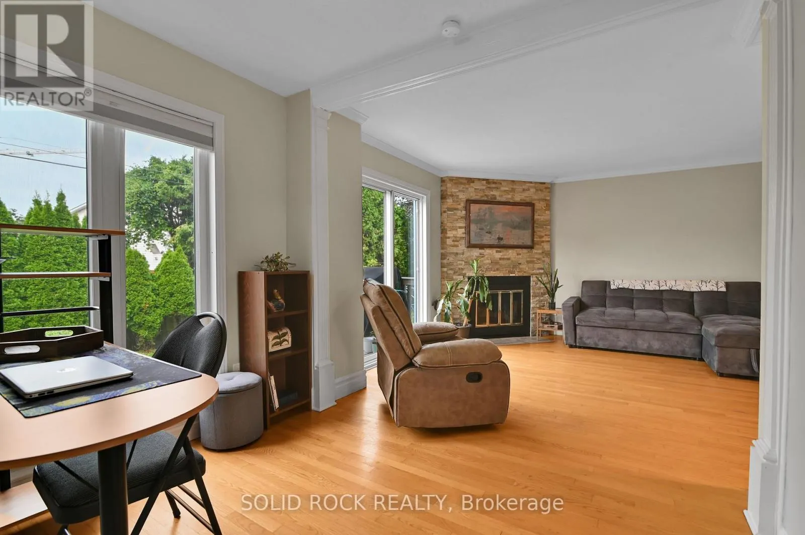 253 COTE-ROYALE CRESCENT