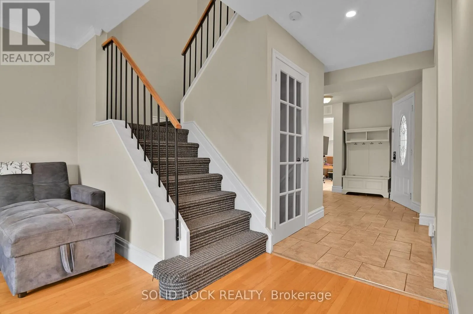 253 COTE-ROYALE CRESCENT