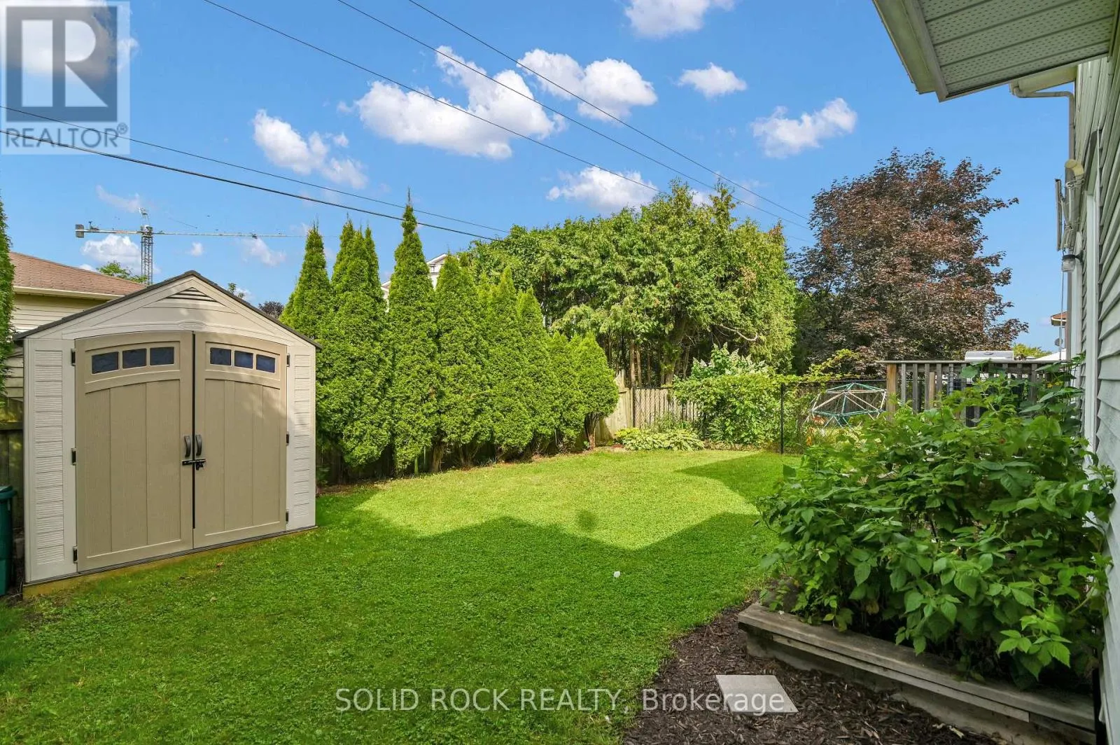 253 COTE-ROYALE CRESCENT