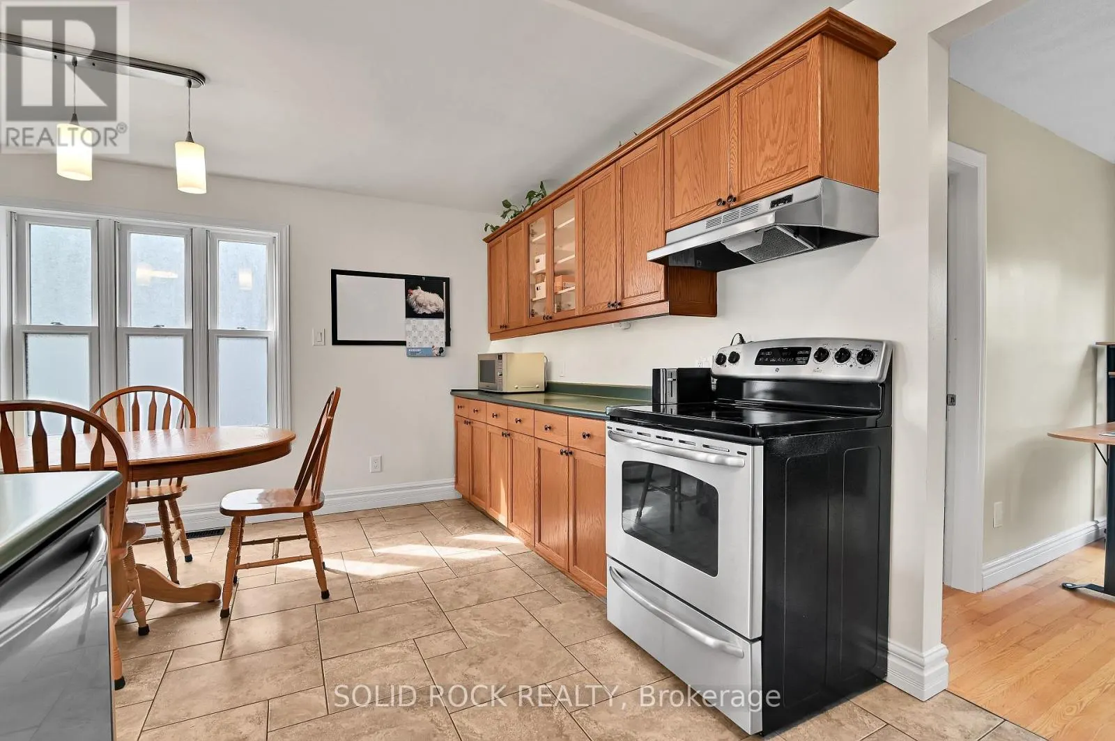 253 COTE-ROYALE CRESCENT