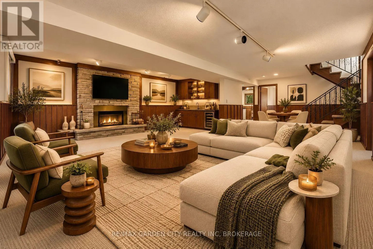 19 BERKHOUT TERRACE