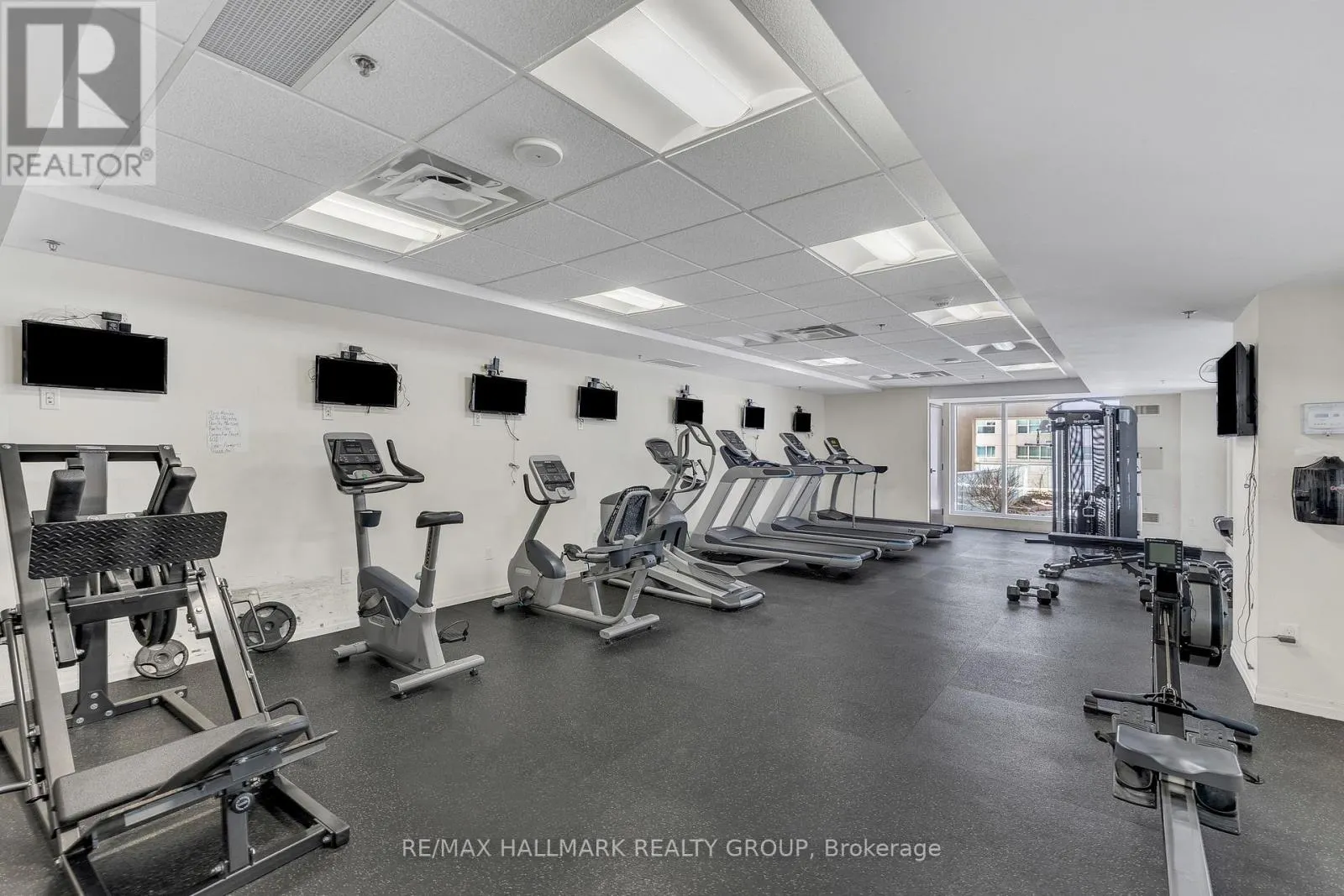 506 - 242 RIDEAU STREET