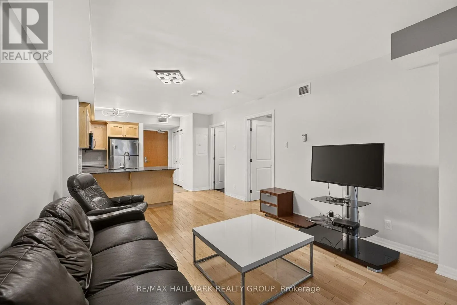 506 - 242 RIDEAU STREET