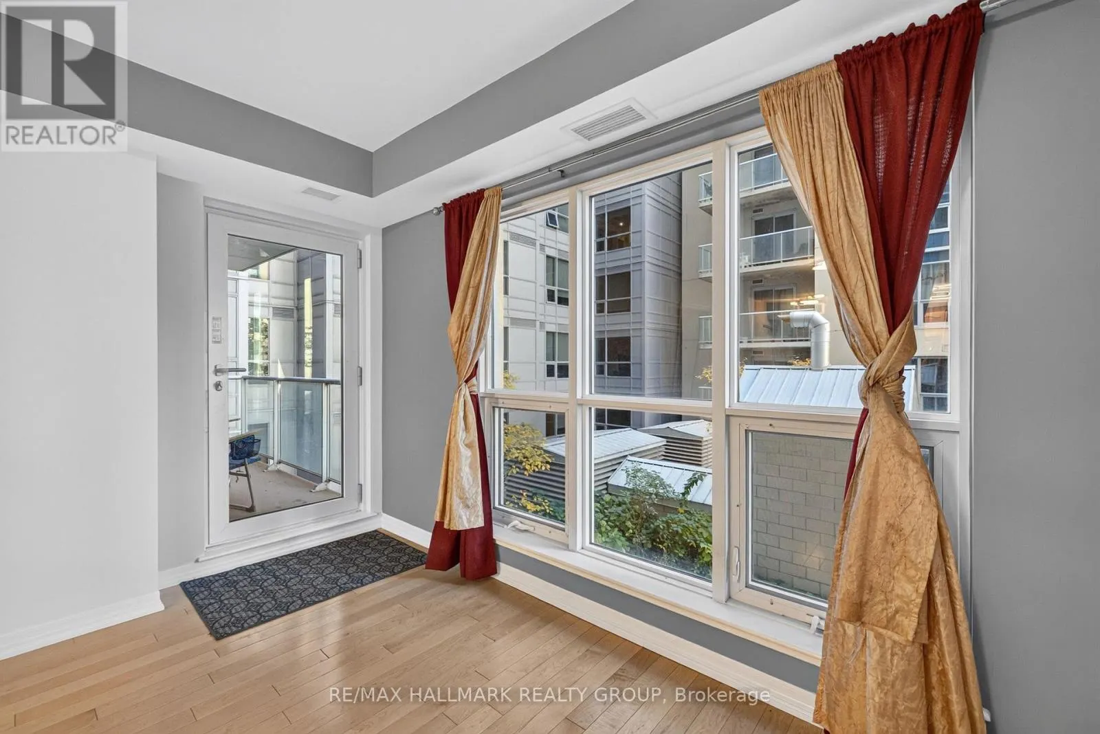 506 - 242 RIDEAU STREET