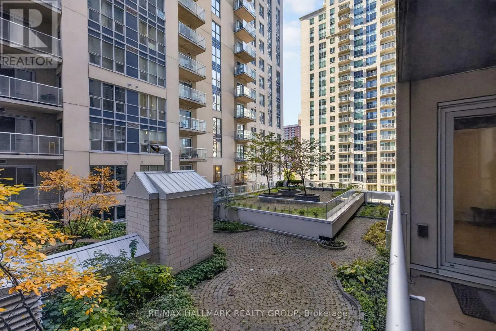 506 - 242 RIDEAU STREET
