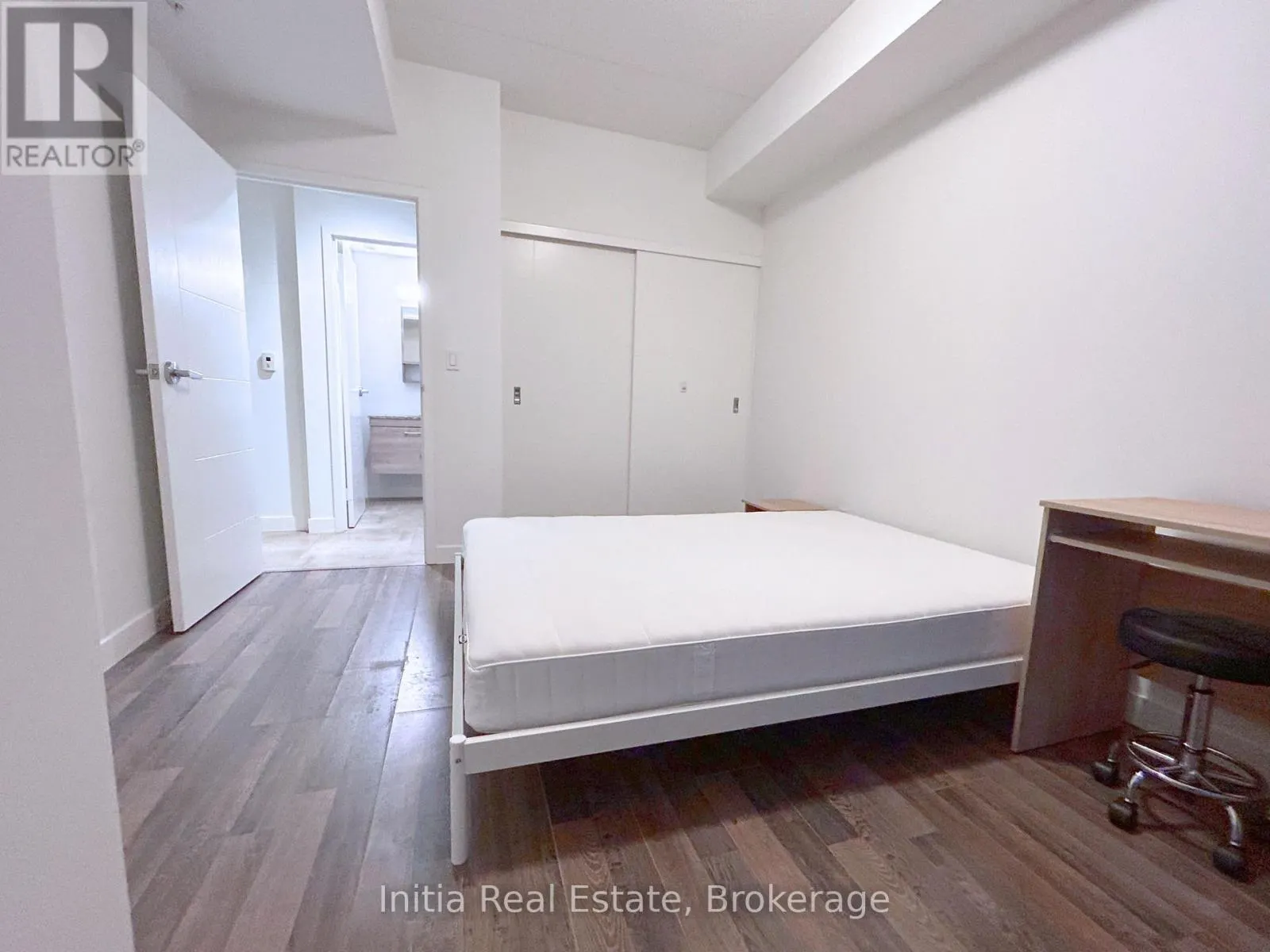 B303 - 62 BALSAM STREET