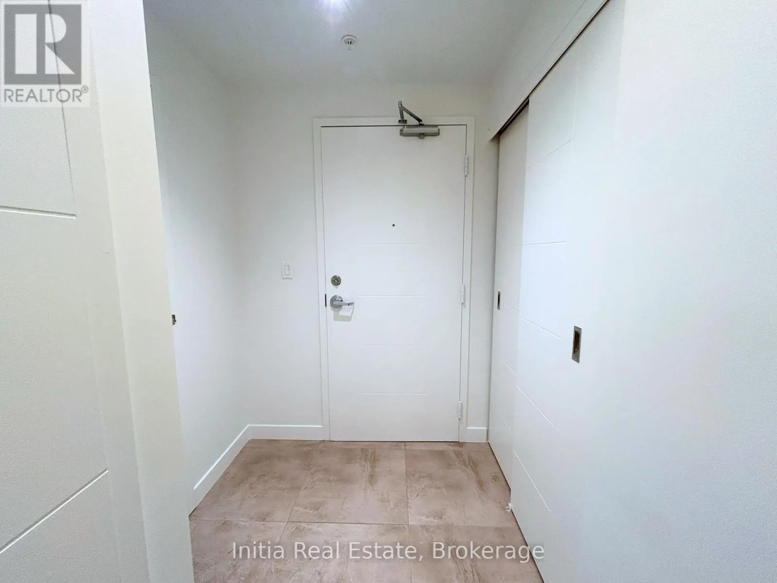B303 - 62 BALSAM STREET