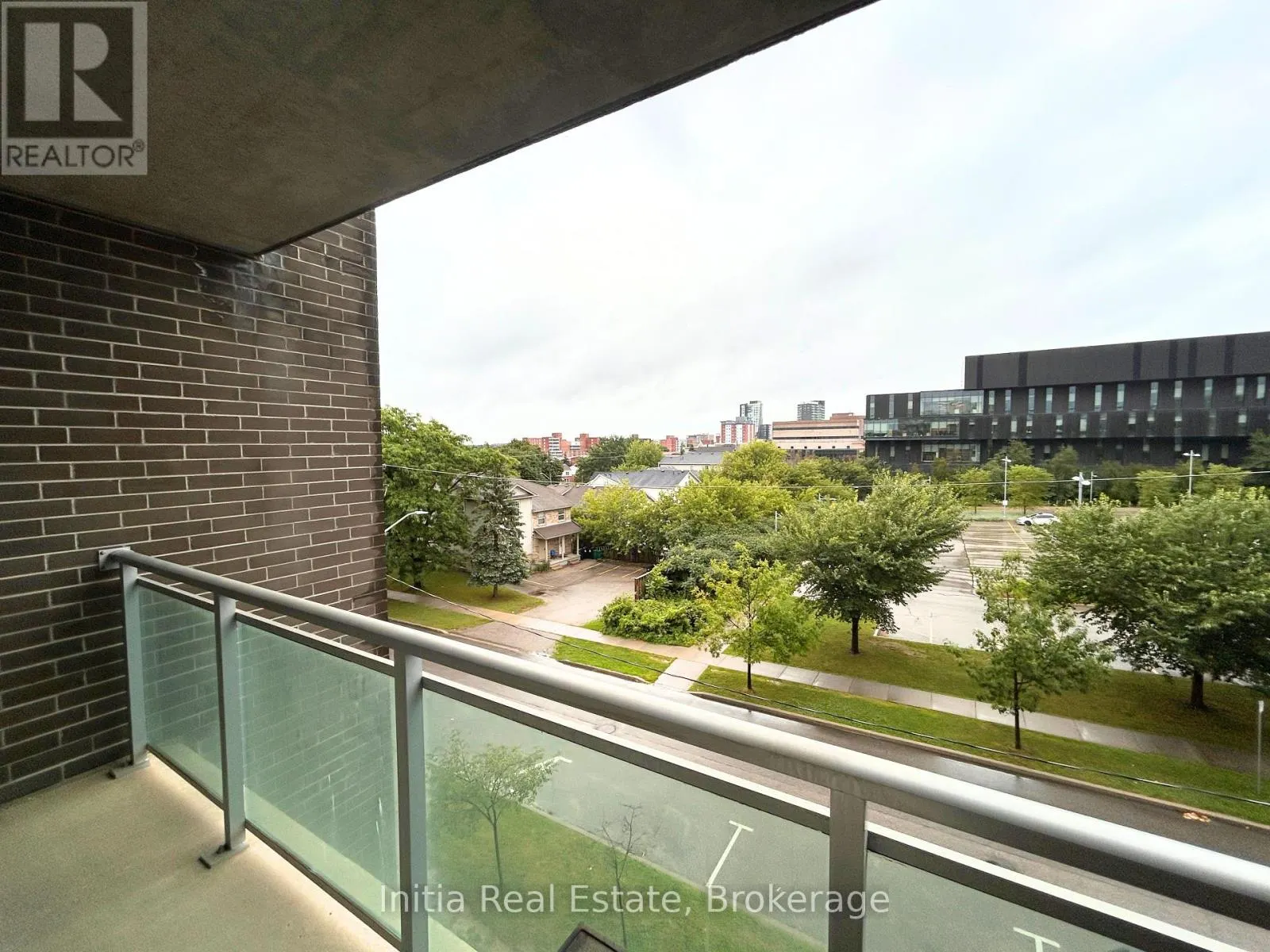 B303 - 62 BALSAM STREET