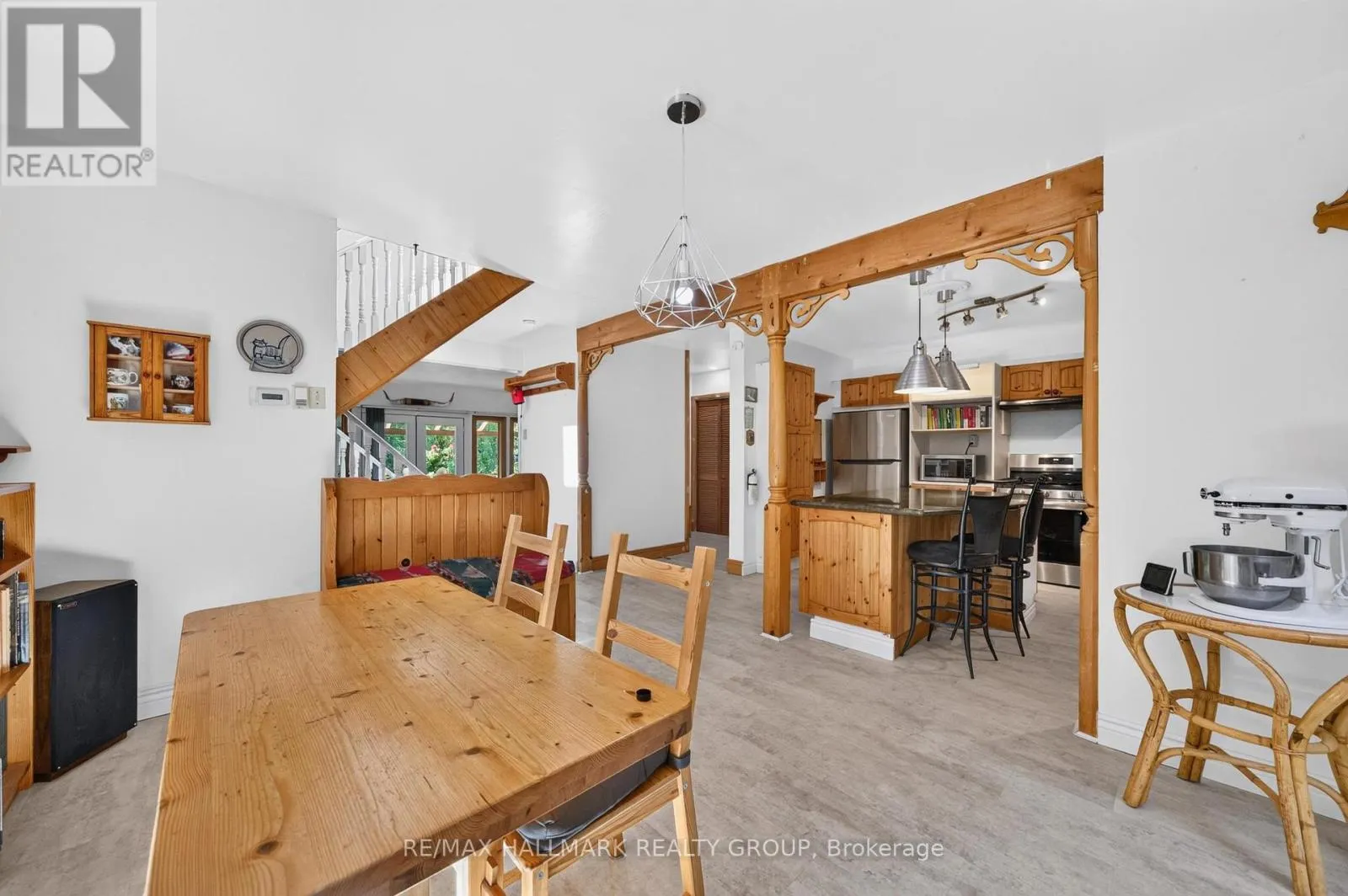 7524 FLEWELLYN ROAD