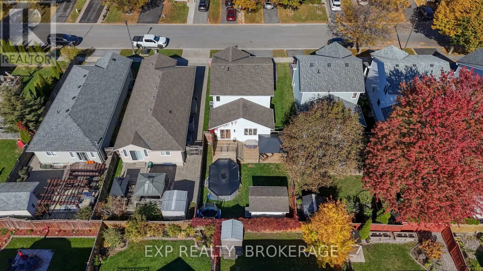 975 RAINBOW CRESCENT