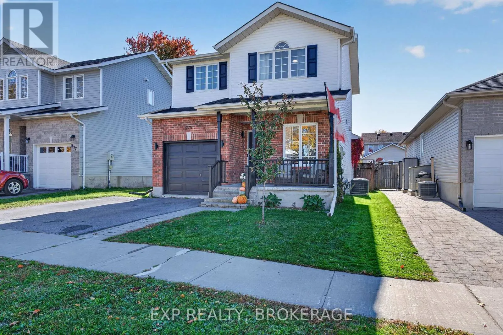 975 RAINBOW CRESCENT