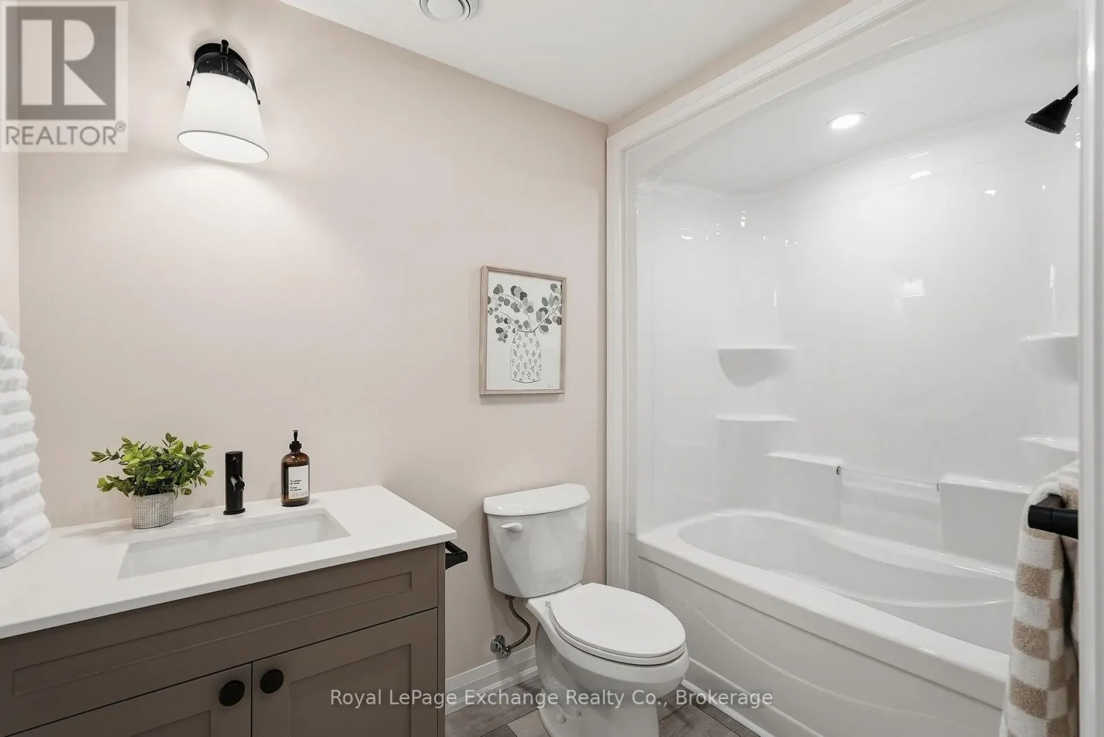 1 - 321 ARNAUD STREET #1